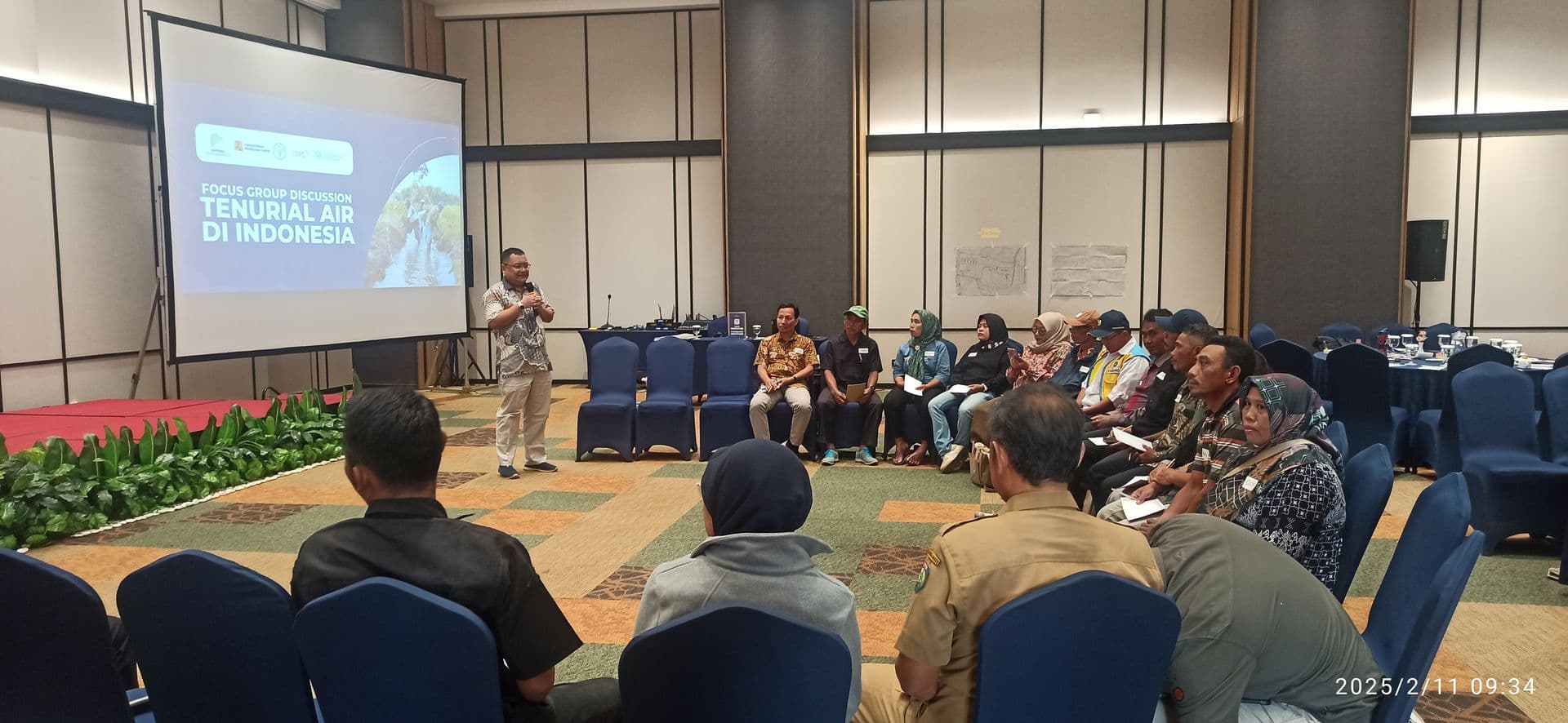 Dr. Mova is leading a multi-stakeholder Focus Group Discussion.